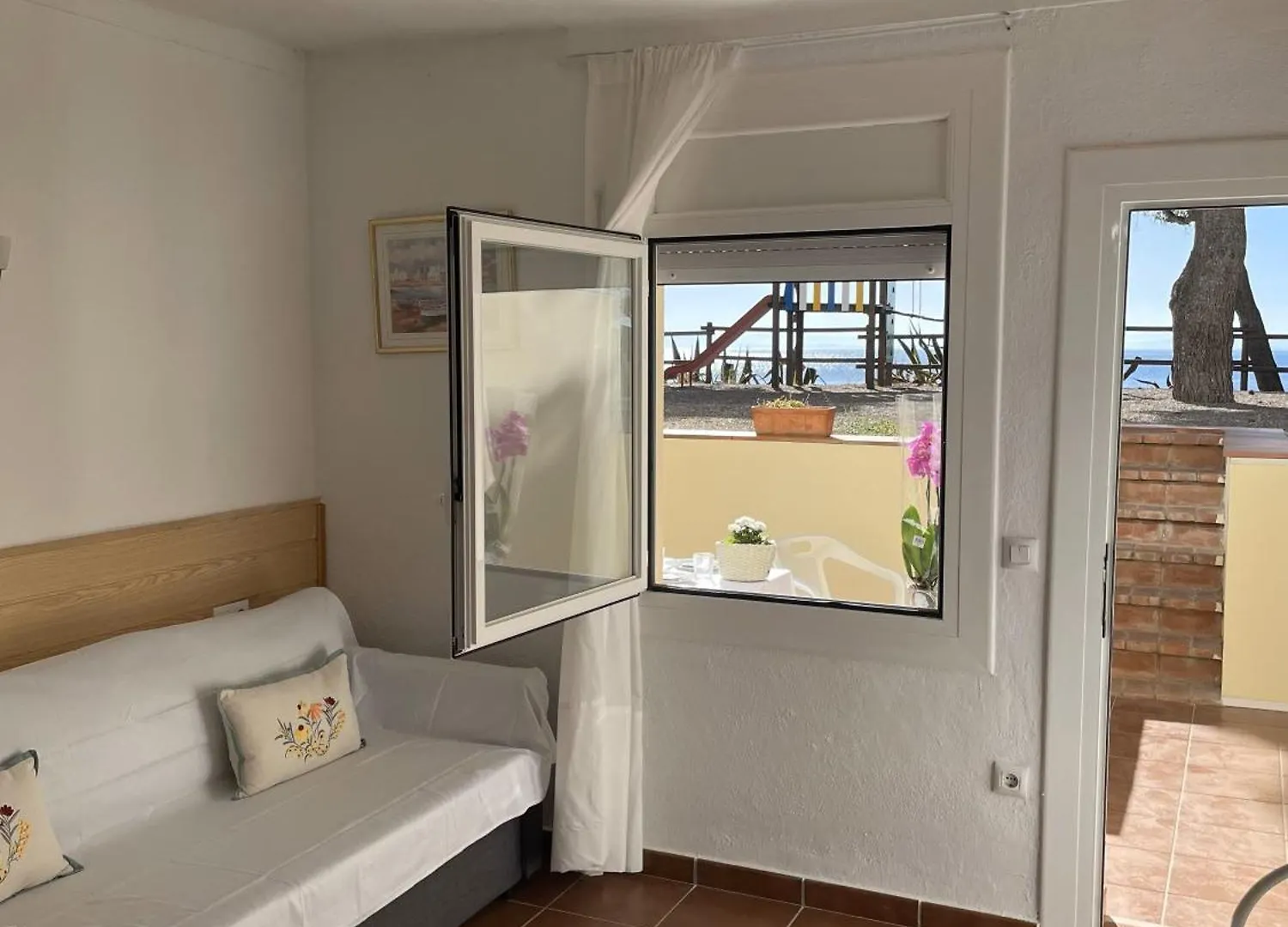 Veuras El Mar - Madrague Beach Studio 21 Apartment Roses